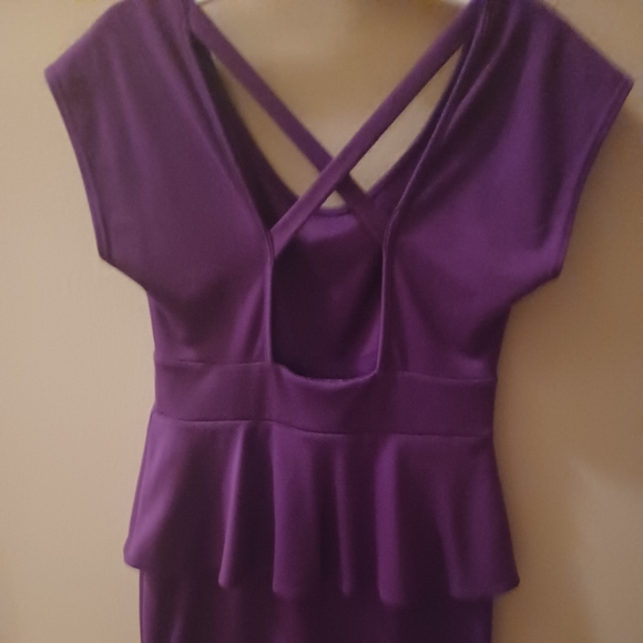 Dress - Picture 3 of 3